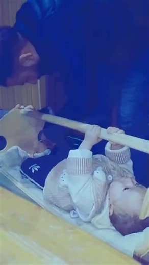 captain jahangeer hussain shaheed memory with his son