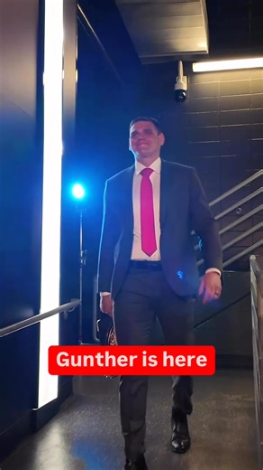 The Ring General has arrived ahead of TONIGHT’S #WWERaw 👀 | WWE