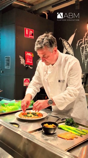 Sauce plating techniques demonstrated by Richard Kiefer.#abm #abmfurthereducation #culinary