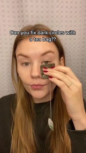 Bad case of the Mondays? Try this! ⬆️ #darkcircles #darkcirclesunderey... | tea bags under eyes