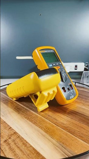 FLUKE Insulation Tester vs AEMC Megohmmeter