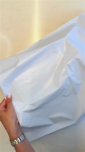 We’ve just leveled up our packaging 😍 Whether you collect in store or have a piece shipped to your door - every Culét custom piece gets VIP treatment. 👌🏽 #culétjewellery #culetcustommade #culetpackaging #bespoke #diamondring #tennis #tennisbracelet #bespoke | Culét Jewellery