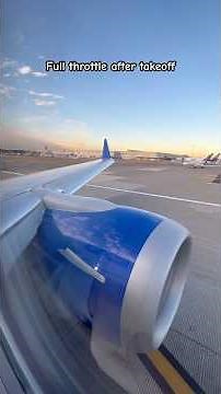 United Airlines Boeing 737 MAX 8 takeoff from Newark