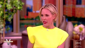 Leslie Bibb talks the glitz and glam of transporting to the high society of the 1960s in new series 'Palm Royale,' and how the women of the era measured their worth. abcn.ws/2RiH3wd | The View