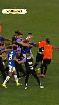 Le Clássico Mineiro a fini en mode MMA ! 🇧🇷🥊 #pourtoi