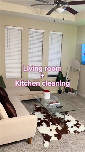 Living room & kitchen cleaning #cleaner #cleaningservices #kitchencleaning #livingroomcleaning #ocd