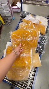 2.3M views · 27K reactions | Part 1 : It’s Monday and the party is Thursday so we have 2 days to prep 珞拾Who wants to help us make candy bags? ☺️ #candyshopping #candyasmr #asmrshopping #asmrvideos #candy #candybuffet #candytable | Sweet Tooth Candy | Facebook