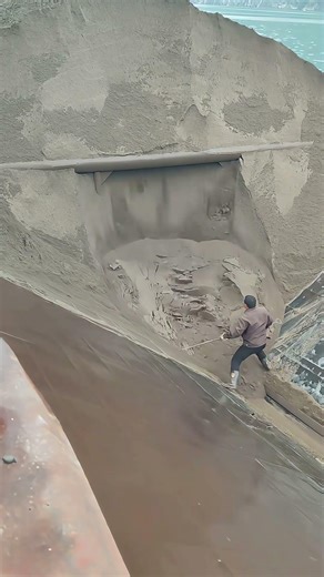 Is Yellow Sand Manufactured Sand or River Sand? 🌊🏗️If you've come across "yellow sand" in constructi