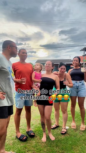 Samara Oliveira on Instagram: "A gente se diverte 😂😂😂"
