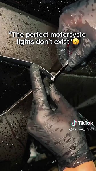 The perfect motorcycle lights🥹