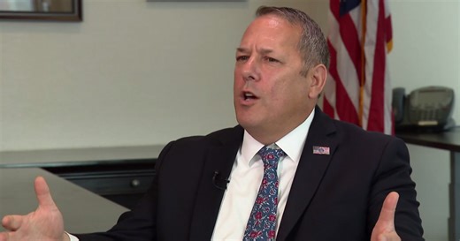 Head of Chicago FBI tackles crime and corruption