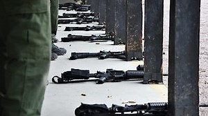 Watch Border Wars Season 1 Episode 3 - Dead of Night