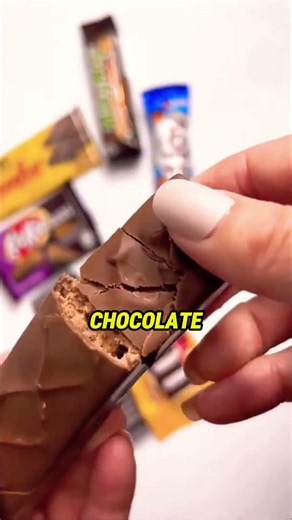 Why it is legally called 3 Musketeers when it is only one bar 🤯🍫