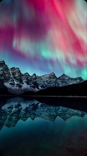 71 Magazine | “The night sky has always given me a sense of connection.” 🌌 Exploring the world at night with photographer @rachel_jones_ross, featured in... | Instagram