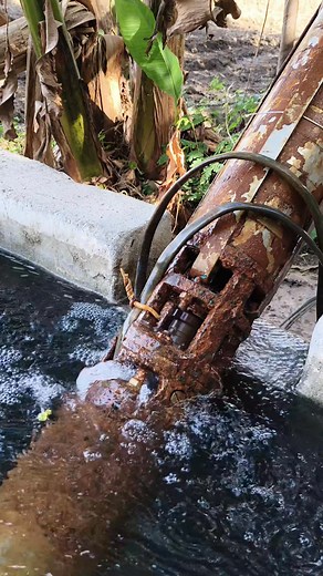 1.6M views · 7.8K reactions | Motor testing 﫣﫣﫣 . ... ..  #viral #trending #Facebook #water #Indian #borewell #jugaad #motor #testing #underground #worker #farmer #खेतीबाड़ी | Arun Patidar Arun | Facebook