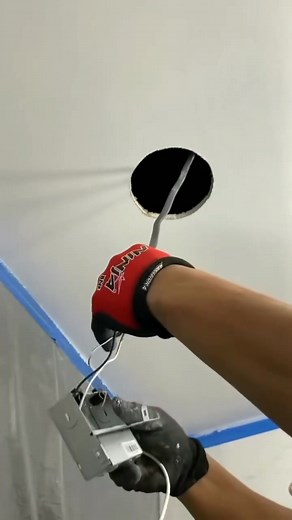 Tips recessed light without box | Ronald Sparks