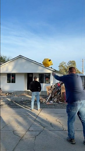 Meet the contractors who bring our ADUs to life. 🔨🏡