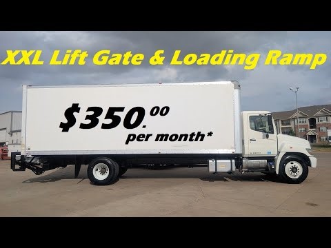 2013 HINO 268 with 26' Box - 3,000 LB Capacity Lift Gate & Loading Ramp