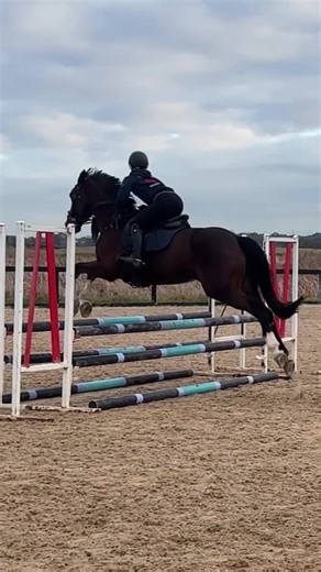 Finding Quality White Jump Boots for Performance