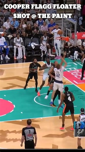 Cooper Flagg attacking the paint💪