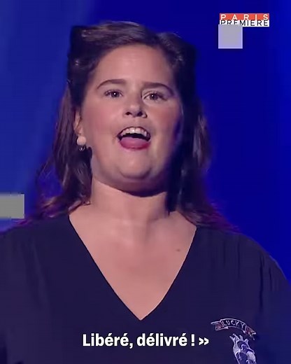 "Mais non, mais tu n'es pas une princesse Kimberley. Une princesse à 4 ans, ça ne pèse pas 67kg." Quand Elodie Poux imite la petite Kimberley 😂 Le spectacle "Elodie Poux - Le syndrome du Playmobil", samedi 23 mars à 21:00 | Paris Première