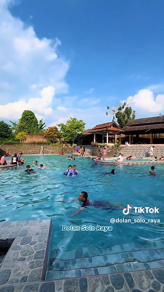 HTM 3K & Kamar Mandi Gratis di Kolam Water Family Klaten