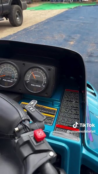 700's Starting Line Products Snowmobile Sound Demo