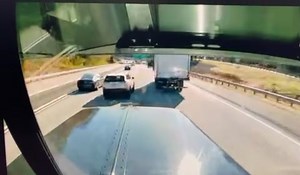 LOOK OUT!! | Bonehead Truckers