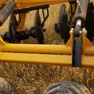 [Hot Item] Manufacturing Agricultural Tillage Machinery Farm Equipment 16-32 Disc Blade Harrow Heavy Duty Harrow Hydraulic Disc Harrow