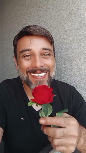 A man who knows how to treat a woman #passion #love #romantic #vandro #rosario