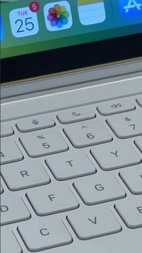 Apple iPad 10’s BEST Accessory: Magic Keyboard Folio!