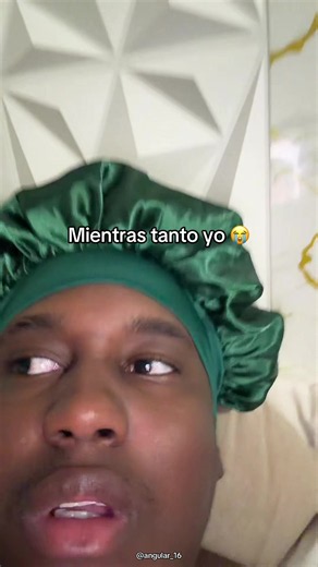 Mientras tanto yo 😭 — Reacción y meme corto