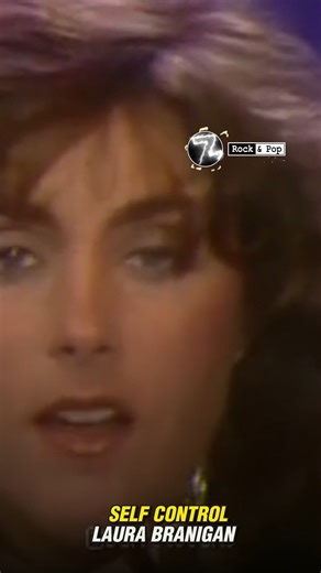 🌙✨ En 1984, Laura Branigan conquistó el mundo con “Self Control”, una de las canciones más icónicas de la música pop de los 80. 🎶💃 Con su poderosa voz y ese toque nocturno y misterioso, Branigan convirtió este tema en un himno de la era dorada del synth-pop. 💜 👉 ¿También la tienes en tu playlist ochentera favorita? #LauraBranigan #selfcontrol #80sMusic #synthpop #ClásicosDeLos80 | Z Rock & Pop