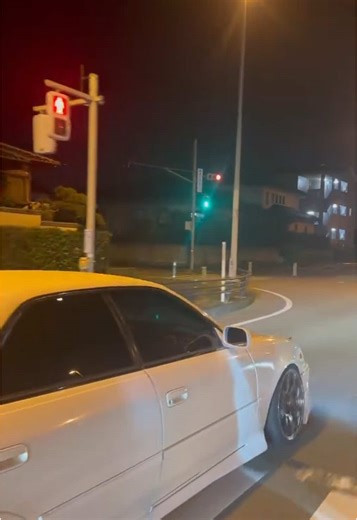 Explore the Unique Sound of Toyota Mark II with 1JZ