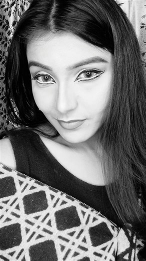 Ria Bhagat | Makeup Artist | Jamui | on Instagram: "Comment your favourite part in my makeup . ✨🧨 . . #arabicmakeuplook #arabicgirl #riabhagatmakeupartist #instagram #support #💗🧿 #jamuidistrict #likeforlikes #reelsinstagram #jamuidistrict #support #arabicmusic #trending #trendingreels #trend #jamuijila__br46🔥❤️❤️ #jila"