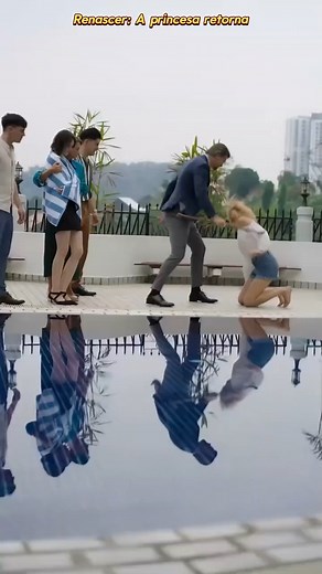 455K views · 13K reactions | https://cps-front.shorttv.live/app-api/ext/20251104s86aajx7yk Isabella Lockhart fugiu de sua família abusiva depois de ter sido incriminada por sua irmã adotiva, Fiona. Ao lado de Alex Kensington, vendeu uma pintura para financiar sua vingança e lançou a empresa de tecnologia ARIS, superando sabotagens e falsas acusações. Ao triunfar, a família Lockhart caiu em desgraça e buscou seu perdão após a farsa de Fiona ser revelada. | Shawn Tran | Facebook