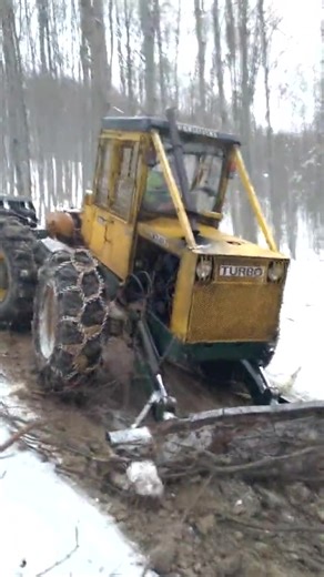 LLkt 81 Turbo V6 . .​#loaderman559 #facebookreelsviral #johndeerforestry #mh60d #ForestryMulching #LoggingHistory #woodwork #facebookreel #johndeere #forestryequipment #Bell #fyp #logging #loaderman559 #forestry #ForestryMulching #facebookreelsviral | Peake Warren