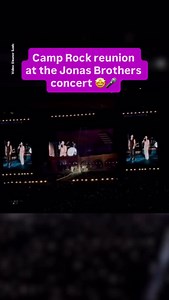 We’re like fire and RAIN!!!!!🔥🌧️ A mini Camp Rock reunion took place at the Jonas Brothers concert when Demi Lovato joined them on stage at MetLife Stadium last night.🥹❤️ 🎥: @eleanor_szelc #nj #newjersey #jonasbrothers #camprock #demilovato #metlifestadium #metlife | NJ.com