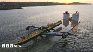 'World's most powerful' tidal turbine sets sail from Dundee