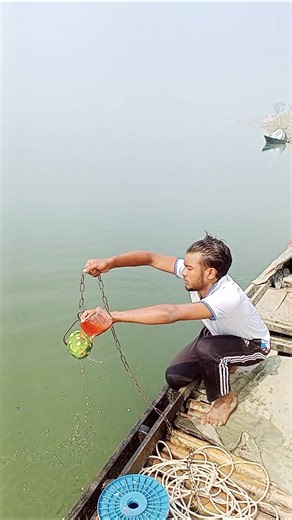 Fishing for red snapper from a boat #fish #fishpetfun #fishbait #fishfinder