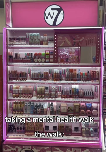 The only walk that matters to us🚶‍♀️✨ Is your makeup collection ready for the new year?!🤭 #W7makeup #w7 #affordablemakeup #newmakeup