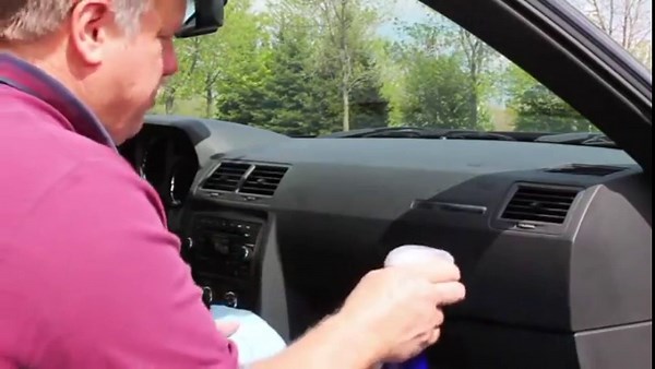 Turtle Wax T-484R ICE Interior Detailer and Protectant - 20 Fl Oz.