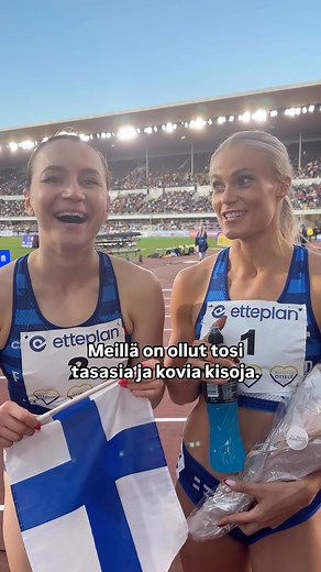 Yle Urheilu on Instagram: "Suomalaisnaiset ottivat kolmoisvoiton 100 metrin aidoissa! ⚡️ Suomen naiset ottivat pika-aidoissa odotetun kolmoisvoiton Lotta Haralan (13,05) johdolla. Toinen oli saman ajan kellottanut Reetta Hurske. Saara Keskitalo oli kolmas. Pika-aiturit päättivät samalla kansainvälisen kauden. - Itselle on jäänyt mieleen arvokisat ja hyvät kotimaiset kilpailut. Suomessa naisten aitajuoksu menee vauhdilla eteenpäin. Tosi hyviä kisoja kisasta toiseen ja oli ihanaa päättää se täällä