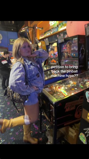 Reviving the Pinball Machine Hype in 70s Style