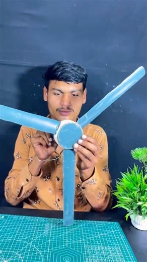 World's Cheapest Ceiling Fan? || DC motor Fan #DIYFan #ScienceProject #homemade #thesharad01