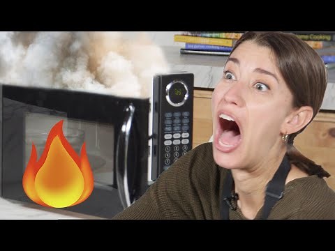 Can This Chef Make A 3-Course Meal In A Microwave? • Tasty