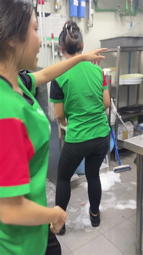 Home-Made Pizza Delights at The Pizza Company