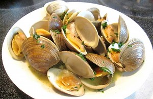 3.6K views · 46 reactions | This Little Neck Clams recipe is #1 on...