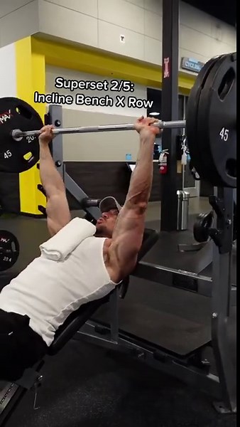 Arnold’s insane superset chest day for massive growth