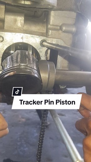 Grip On Piston Pin Extraction Tool for Easy and Safe Removal